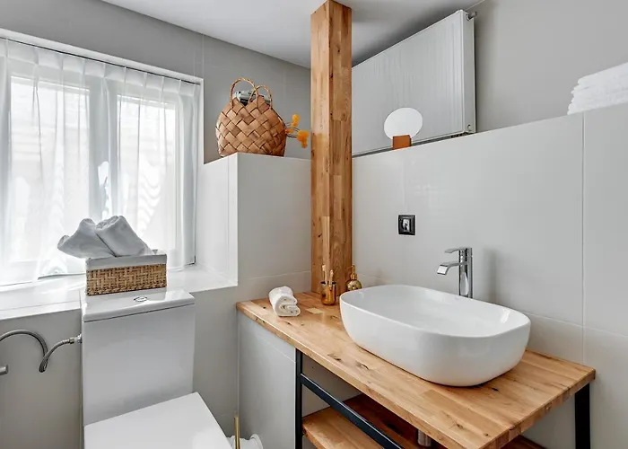 Royal - Winieckiego Апартаменти *