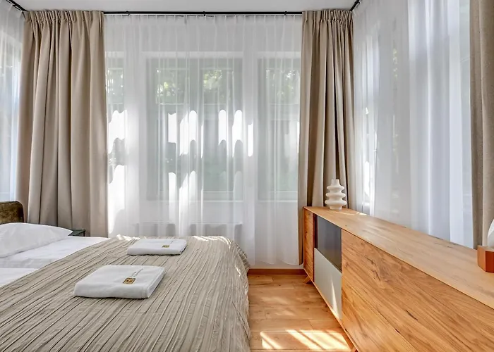 Royal - Winieckiego Апартаменти *